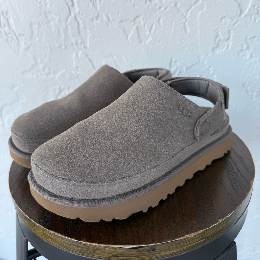 UGG Goldenstar Slingback clogs sz 7